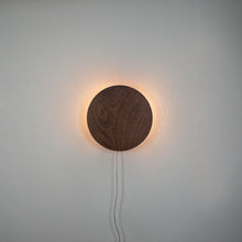 Afbeelding in Gallery-weergave laden, Interstellar wandlamp - Hout
