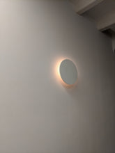Afbeelding in Gallery-weergave laden, Interstellar wandlamp - Zwart en wit

